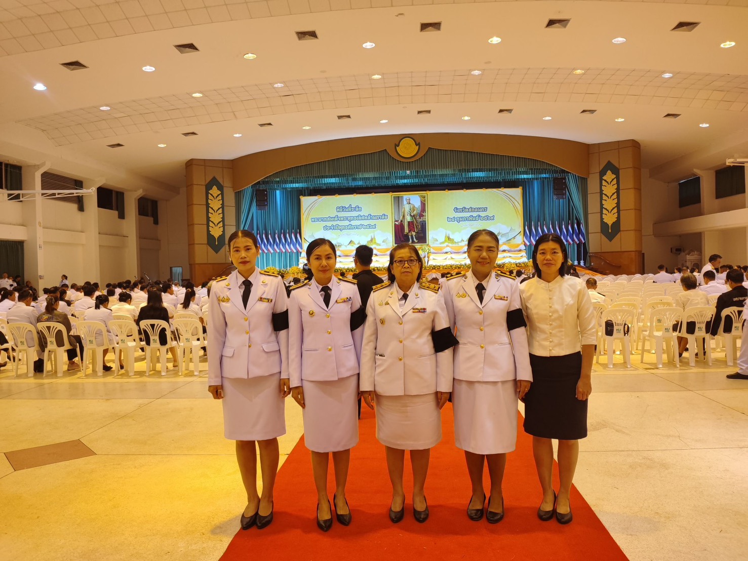 พช. สกลนคร ร่วมพิธีน้อมรำลึกในพระมหากรุณาธิคุณ รัชกาลที่ 2 เนื่องในวันคล้ายวันพระบรมราชสมภพ