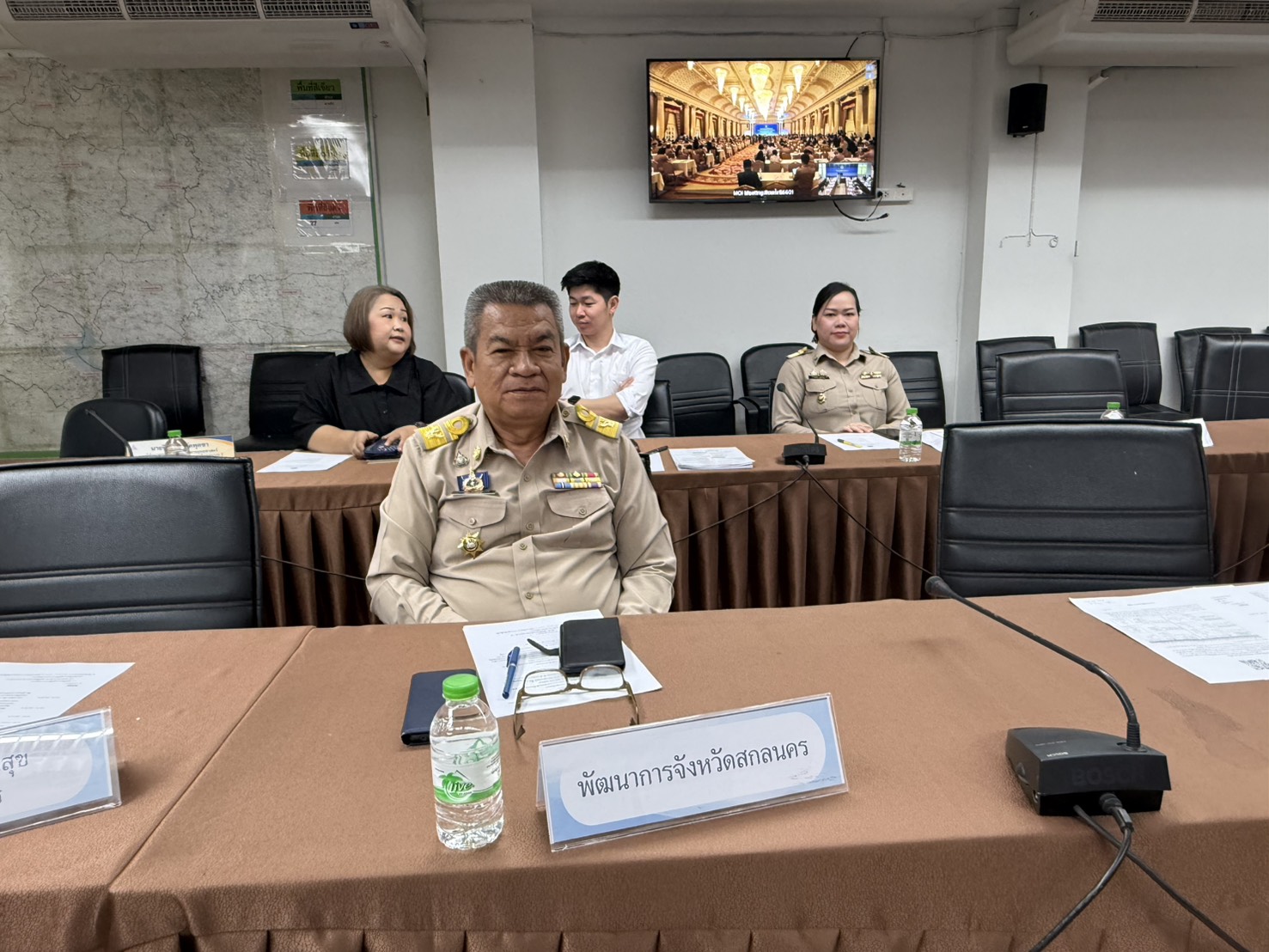      พช. สกลนคร รับมอบนโยบายงบประมาณปี 2570 ปรับตัวสู้วิกฤตโลก มุ่งใช้ทรัพยากรคุ้มค่า ยกระดับคุณภาพชีวิตประชาชน