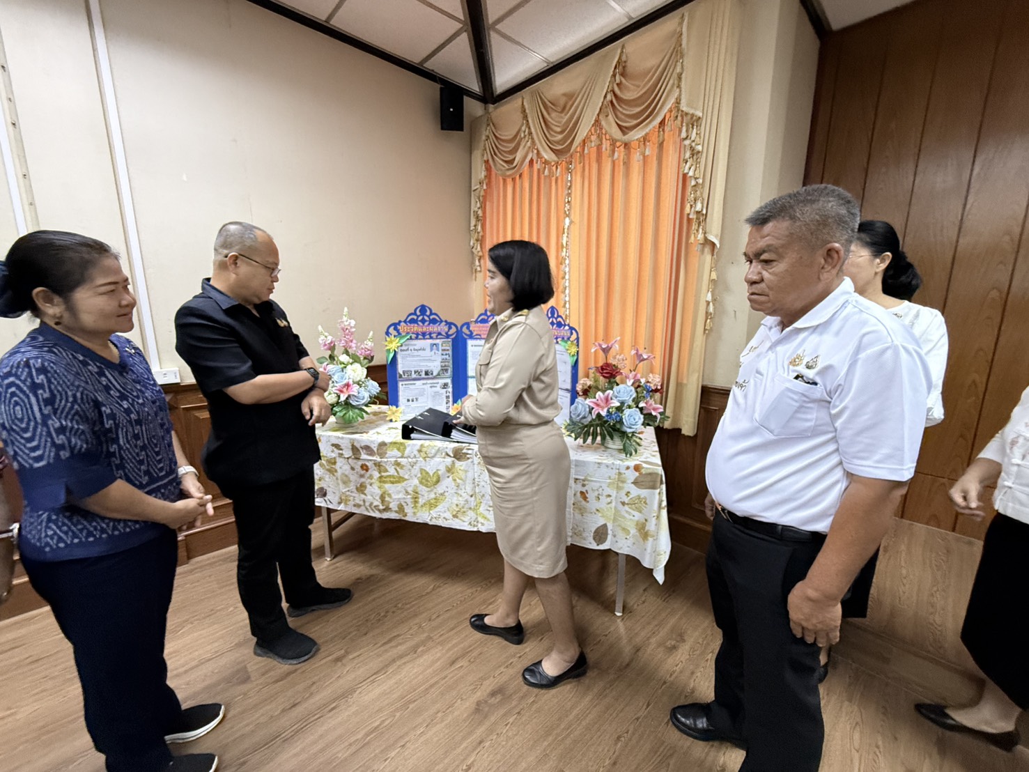    พช.สกลนคร ร่วมส่งกำลังใจบุคลากรต้นแบบ เข้ารับการคัดเลือกข้าราชการและบุคลากรดีเด่น กรมการพัฒนาชุมชน ประจำปี 2569