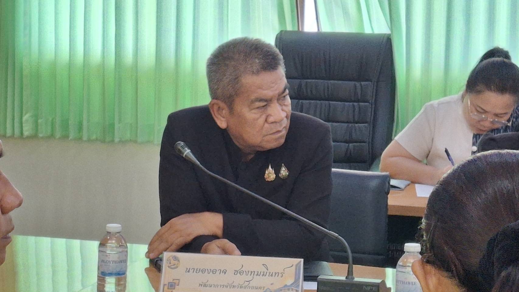 พช.สกลนคร ร่วมเตรียมความพร้อมรับการตรวจประเมิน “นายอำเภอแหวนเพชร” ระดับภาคอีสาน มุ่งสะท้อนผลการขับเคลื่อนงานบูรณาการเพื่อประชาชน