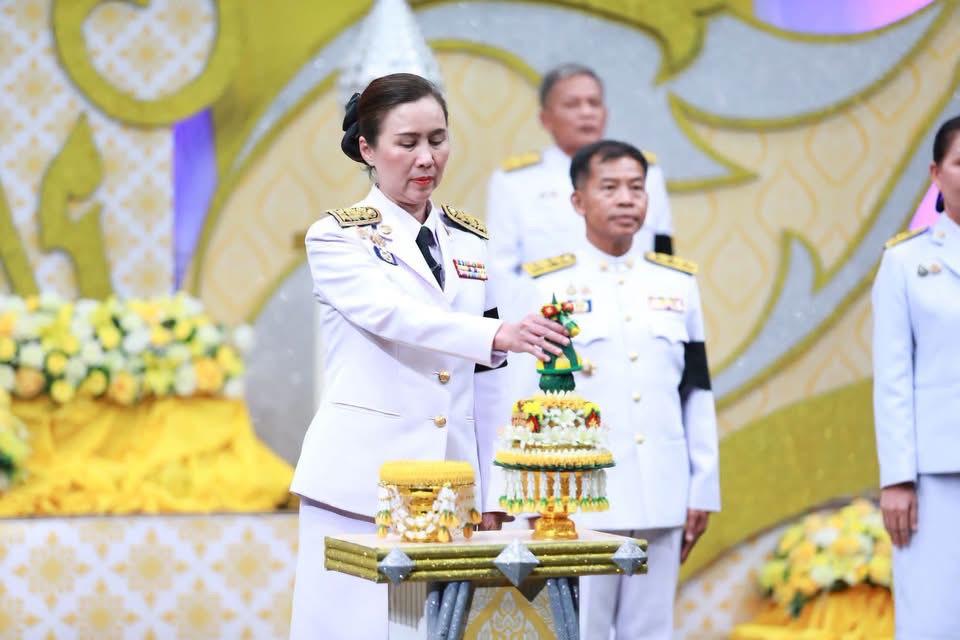พช สกลนคร ร่วมบันทึกเทปถวายพระพร