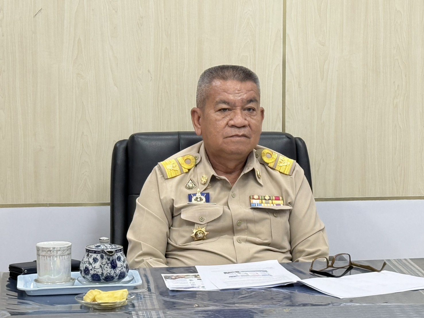 พช.สกลนคร เดินหน้าหนุนครัวเรือนยากจน “ไหใหญ่ล้น ไหเล็กไม่เต็ม พลัส” ควบคู่ยกระดับสินค้า OTOP สู่เวที OPC 2569