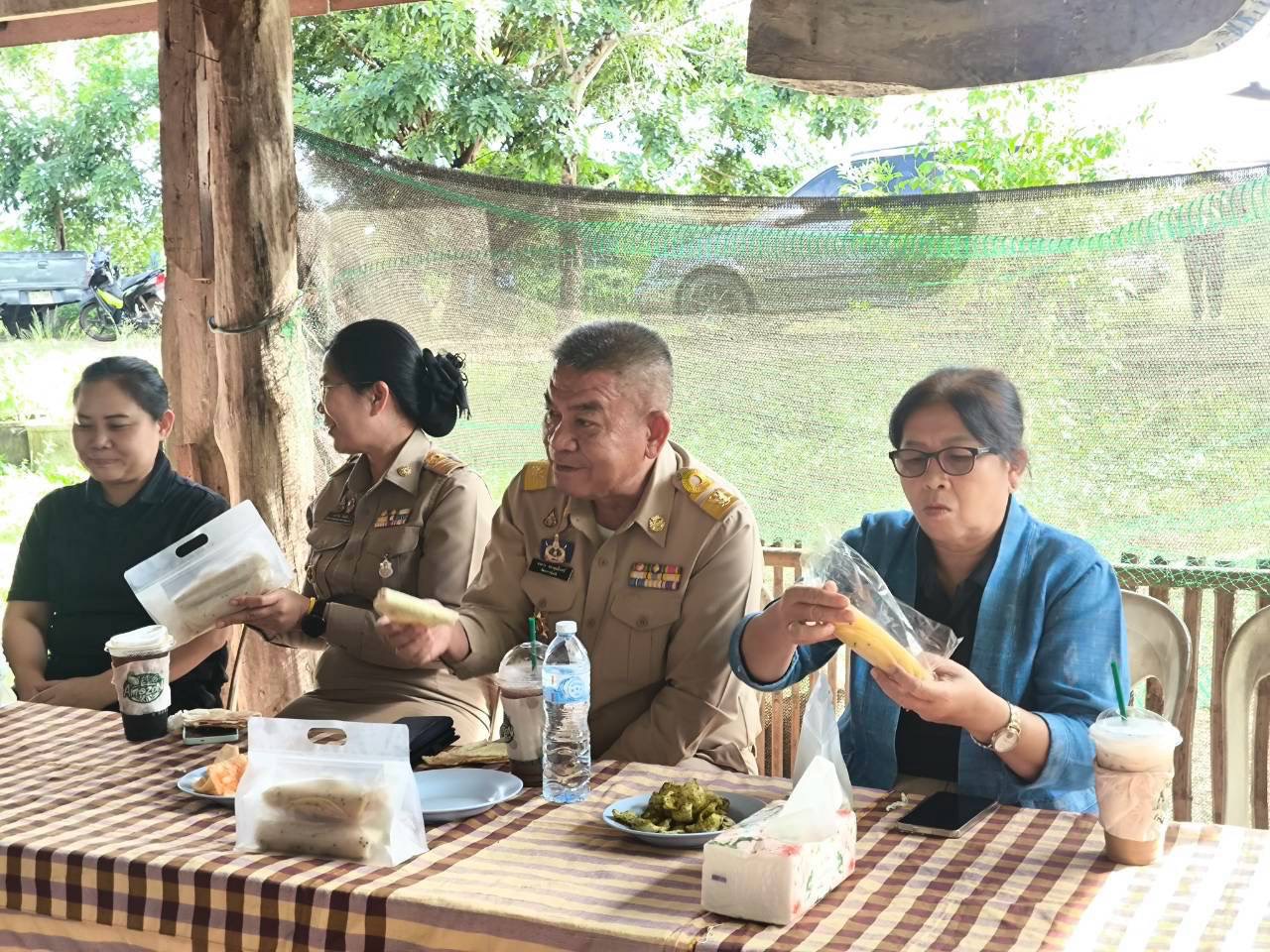    พช.สกลนคร ลงพื้นที่ 4 อำเภอ ติดตามโครงการเครือข่ายเกษตรปลอดภัย ยกระดับสินค้า สร้างรายได้ เชื่อมโยงตลาด