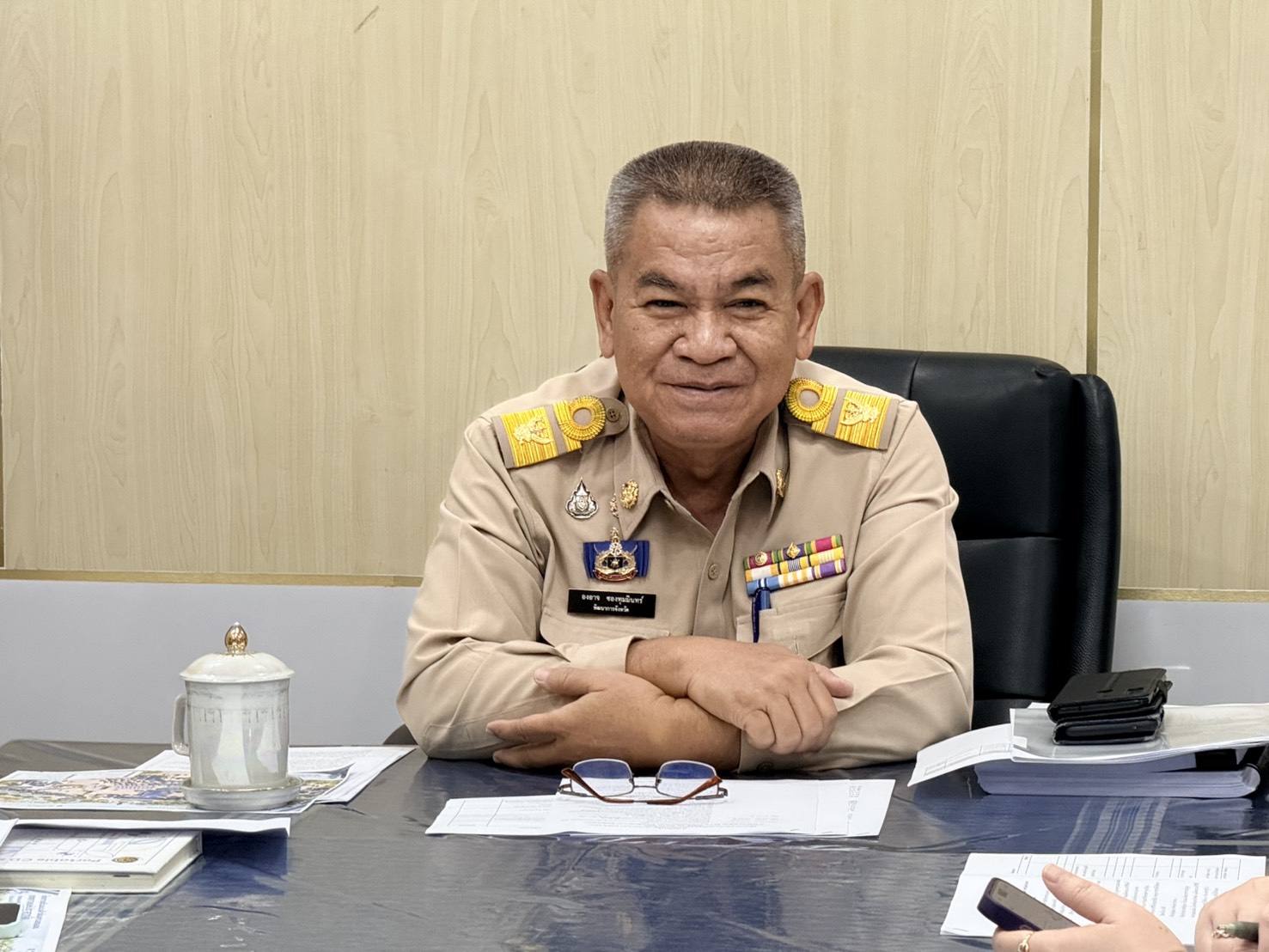 พช.สกลนคร เตรียม 3 ภารกิจสำคัญ “กองทุนแม่ฯ–ผ้าคราม–D-HOPE” เดินหน้าสร้างชุมชนเข้มแข็ง สร้างรายได้ และส่งเสริมการท่องเที่ยว