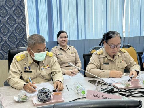  พช.สกลนคร ประชุมคณะอนุกรรมการบริหารกองทุนพัฒนาบทบาทสตรีจังหวัดสกลนคร เดินหน้าบริหารกองทุนอย่างโปร่งใส ติดตามหนี้ค้างชำระ พร้อมส่งเสริมสมาชิกใหม่เข้าถึงแหล่งทุนเพื่อสร้างอาชีพ