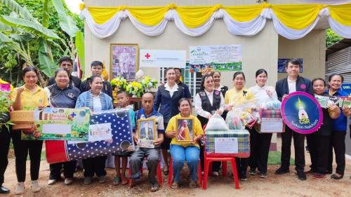  พช สกลนคร ร่วมมอบบ้านตามโครงการสงเคราะห์สร้างบ้านผู้ยากไร้ “บ้านตุ้มโฮม ปันสุข” ในพื้นที่อำเภอกุสุมาลย์ จำนวน 2 หลัง เพื่อสร้างความมั่นคงด้านที่อยู่อาศัย พร้อมส่งเสริมการพึ่งพาตนเองด้วยการปลูกผักสวนครัว